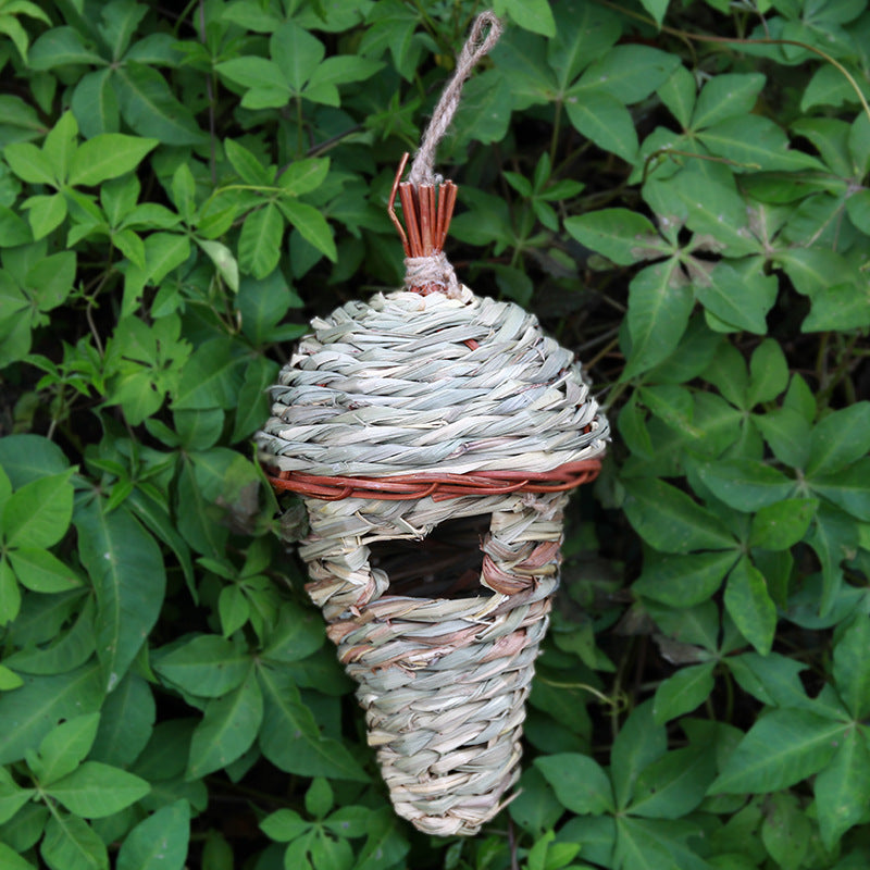 Handwoven Straw Bird?s Nest